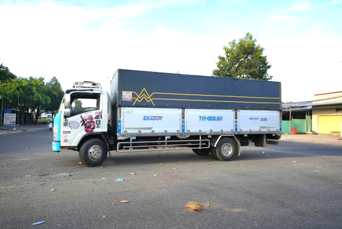 Xe tải chở hàng đi Long An, Bình Dương, Đồng Nai giáp ranh TP.HCM — giao siêu nhanh